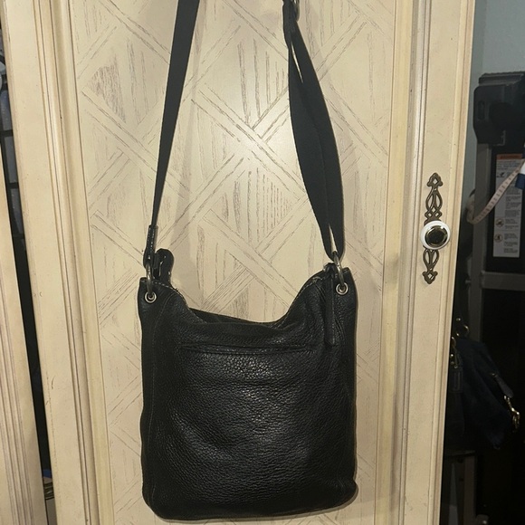 The SAk Black Leather Crossbody Bag - Picture 4 of 11